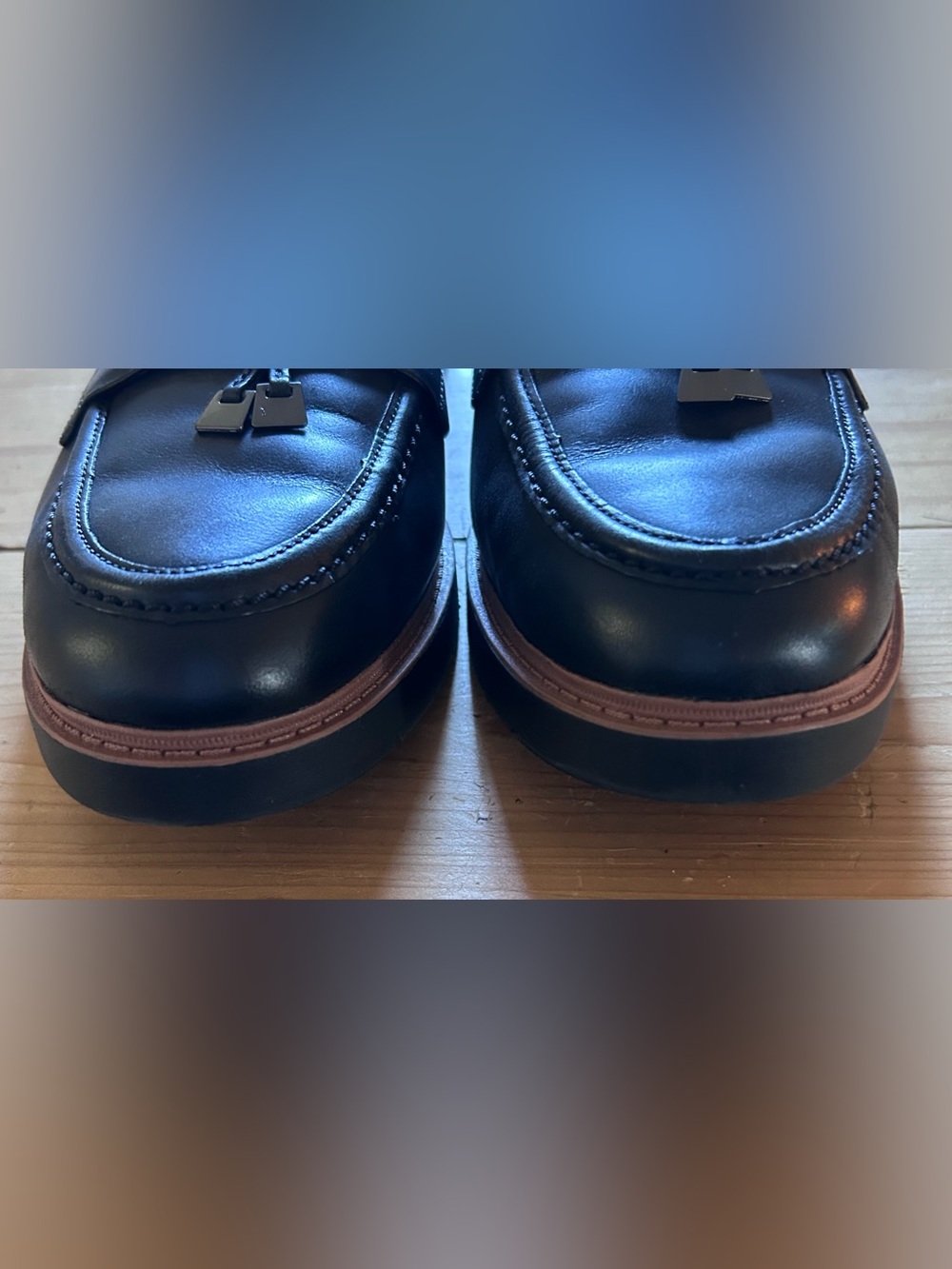 Clarks- Classic Women’s Black Leather Loafers size 11 - Picture 5 of 8